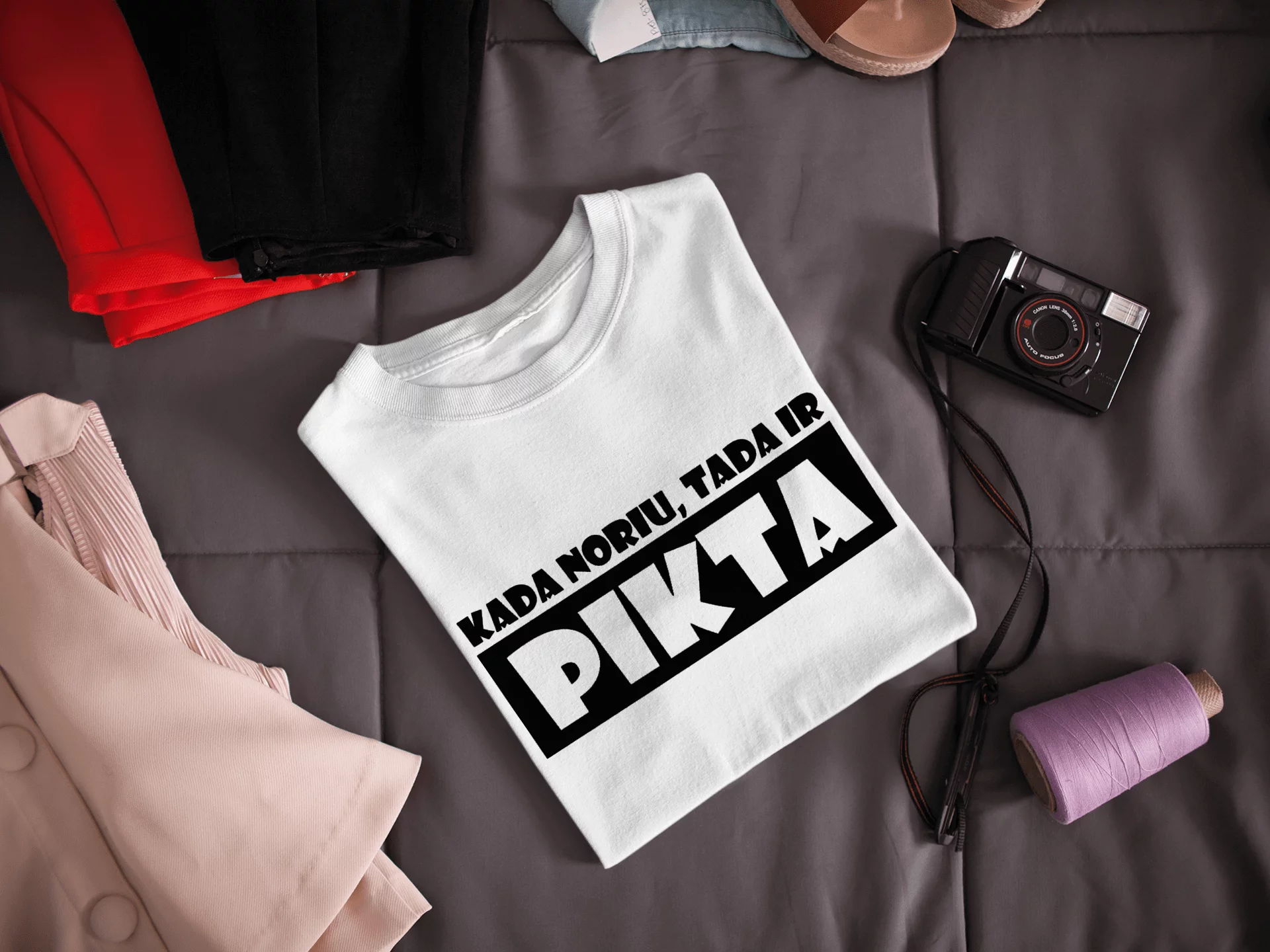 Moteriški marškinėliai "Kada noriu, tada ir PIKTA"