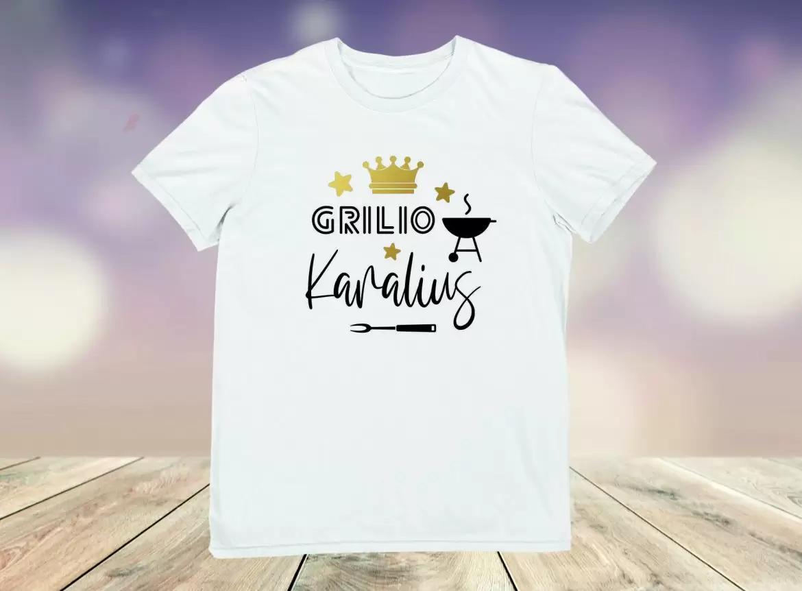 Marškinėliai su užrašu Grilio karalius balta
